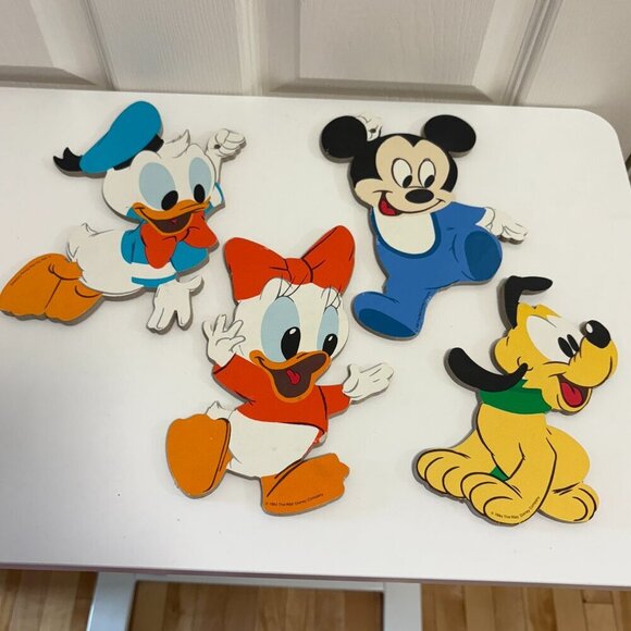 Vintage Walt Disney Wall Decor Characters 1984 Nursery Playroom Cute - Picture 1 of 13